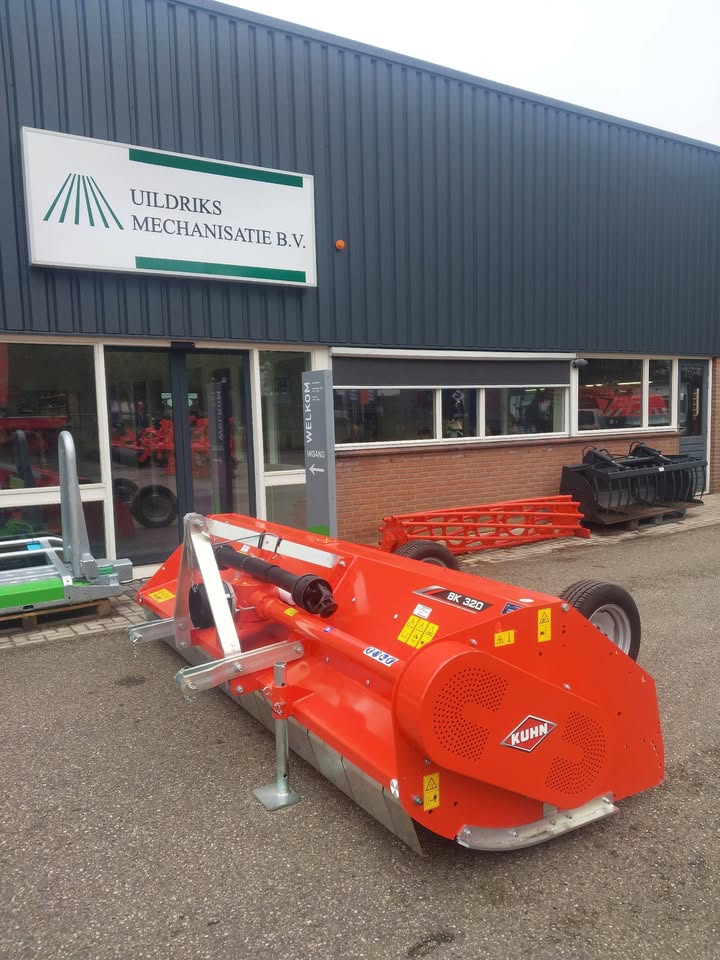  Deze nieuwe Kuhn klepelmaaier type