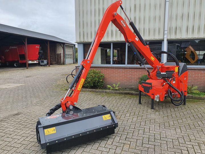  Deze nieuwe Kuhn armklepelmaaier