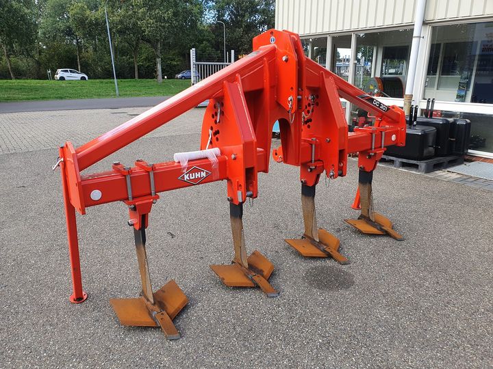  Onze demo Kuhn voorzetwoeler type DC