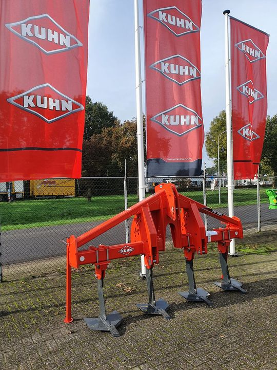  Deze nieuwe Kuhn voorzetwoeler type
