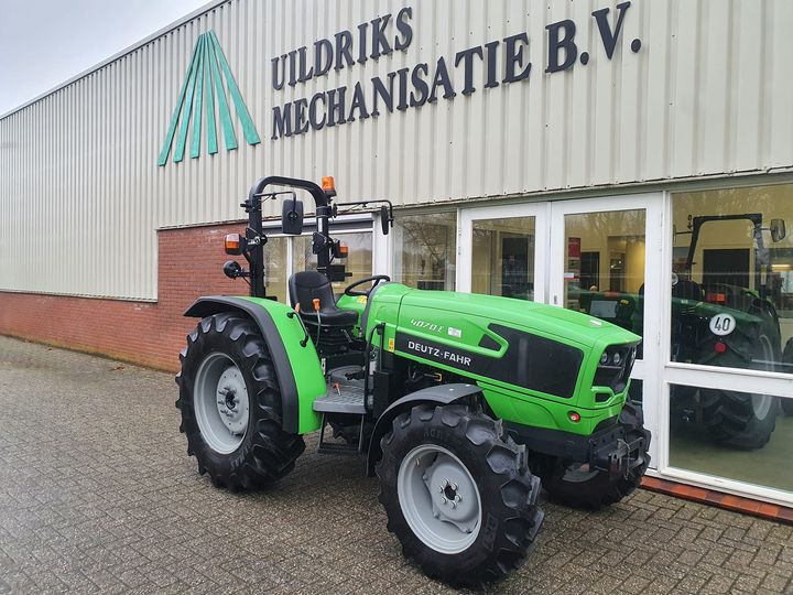  Deze demo Deutz-Fahr trekker met 53