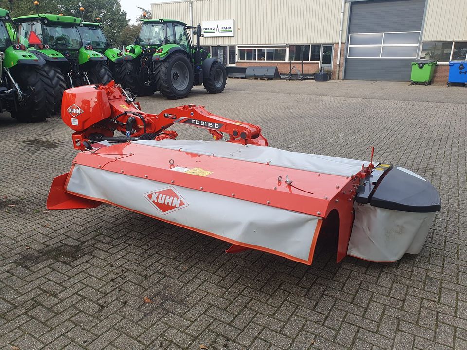  Deze zeer jong gebruikte Kuhn